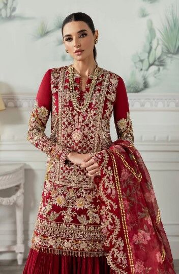 32 Pakistani Wedding Couture