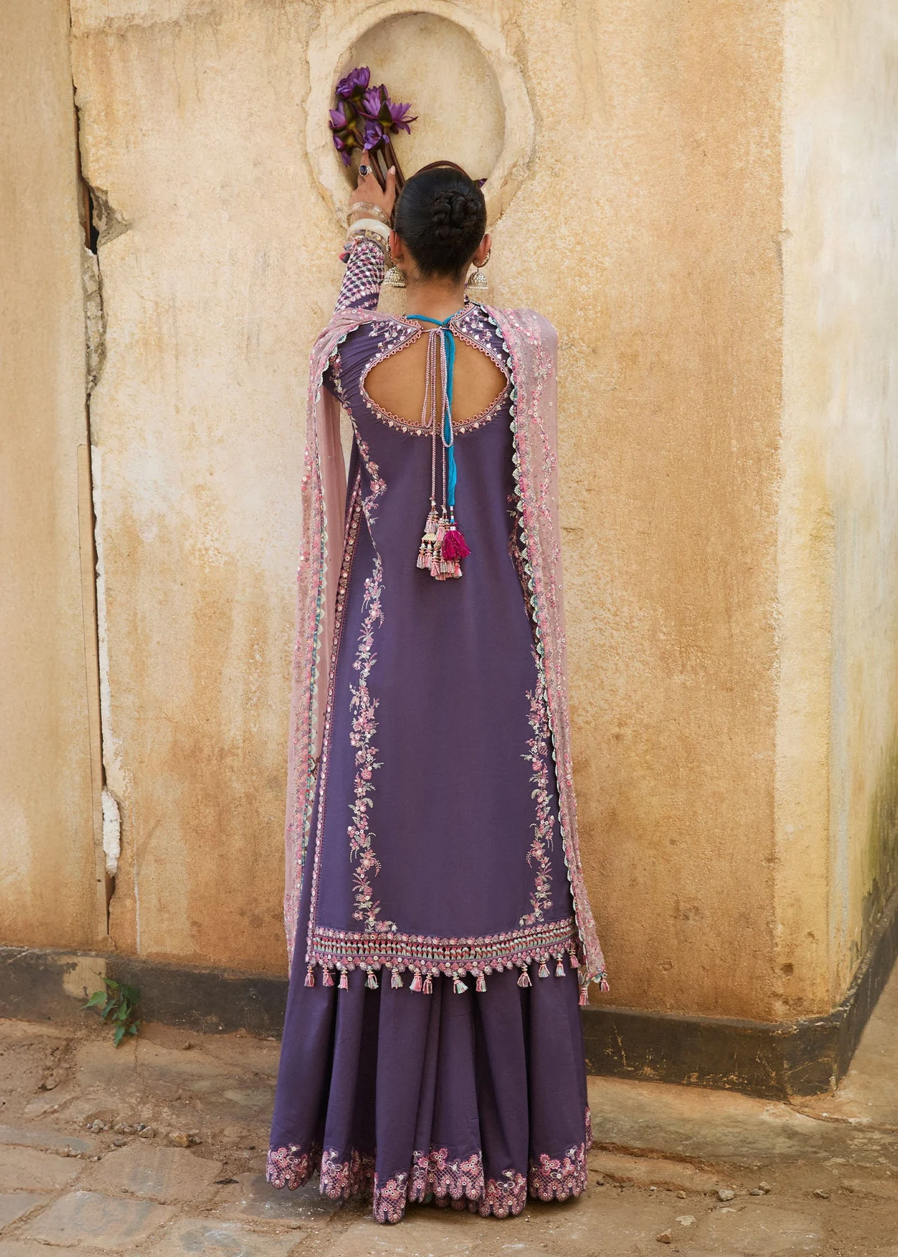 Elegant Lawn Suit – Breathable Fabric for Summer Close-up of embroidered neckline on premium lawn suit