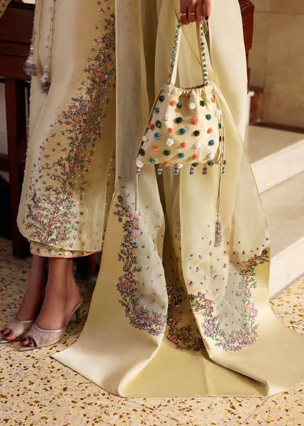 Luxury Fashion Wear for Weddings & Occasions Premium designer ensemble perfect for weddings and formal occasions.