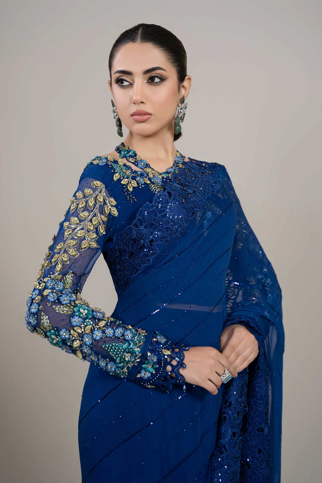 D-4Closeup-4_2400x2400_5b560574-e7bd-410a-90b0-3c3fbfaa0d73 (1)