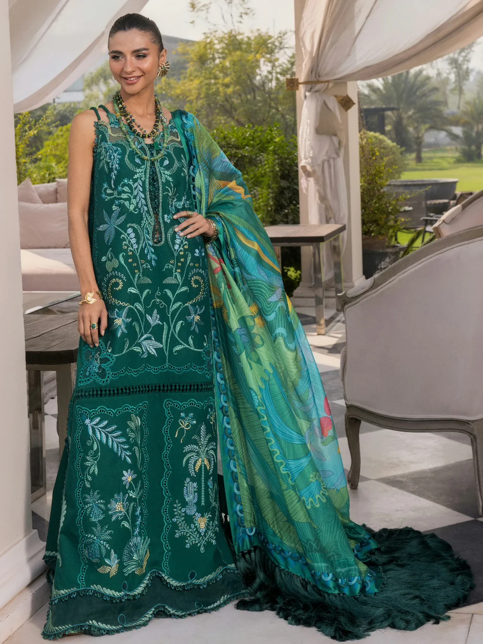 Buy crimson lawn online in paksitan at sonalble price